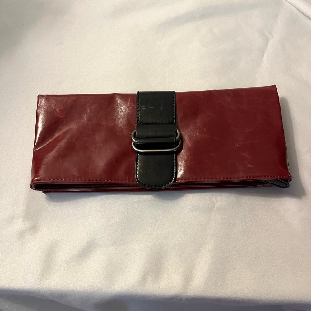 Shiraleah Red and Black Clutch